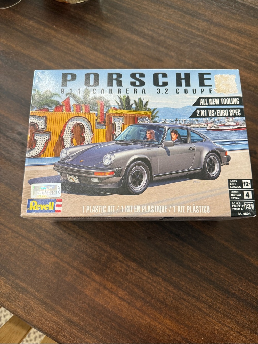 Porsche 911 Carrera 3.2 Coupe Model Kit - Silver